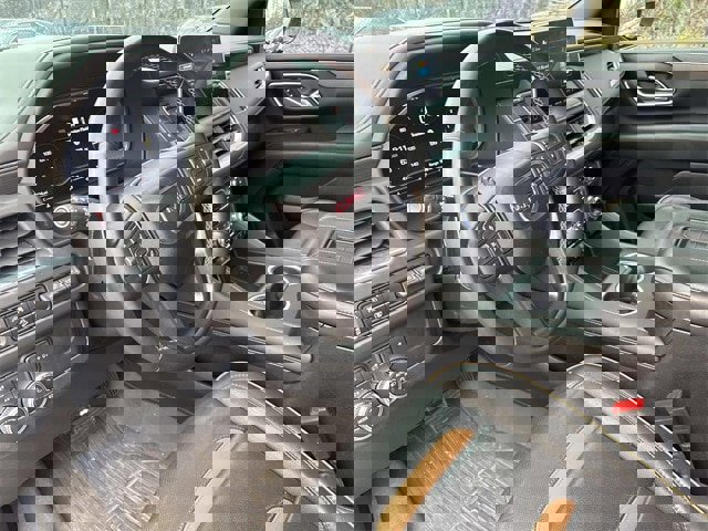 Used 2023 GMC Yukon XL AT4 w/ AT4 Premium Package image 30