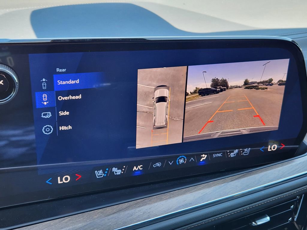 New 2026 Chevrolet Tahoe High Country AWD/4WD image 19