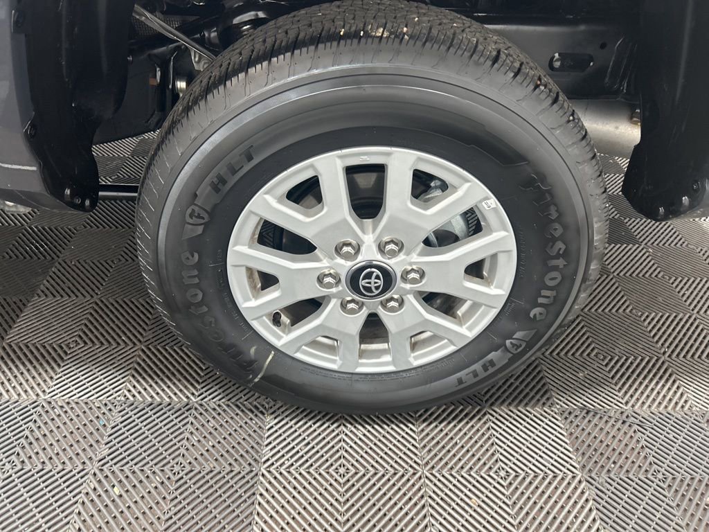 Used 2025 Toyota Tacoma SR5 image 28