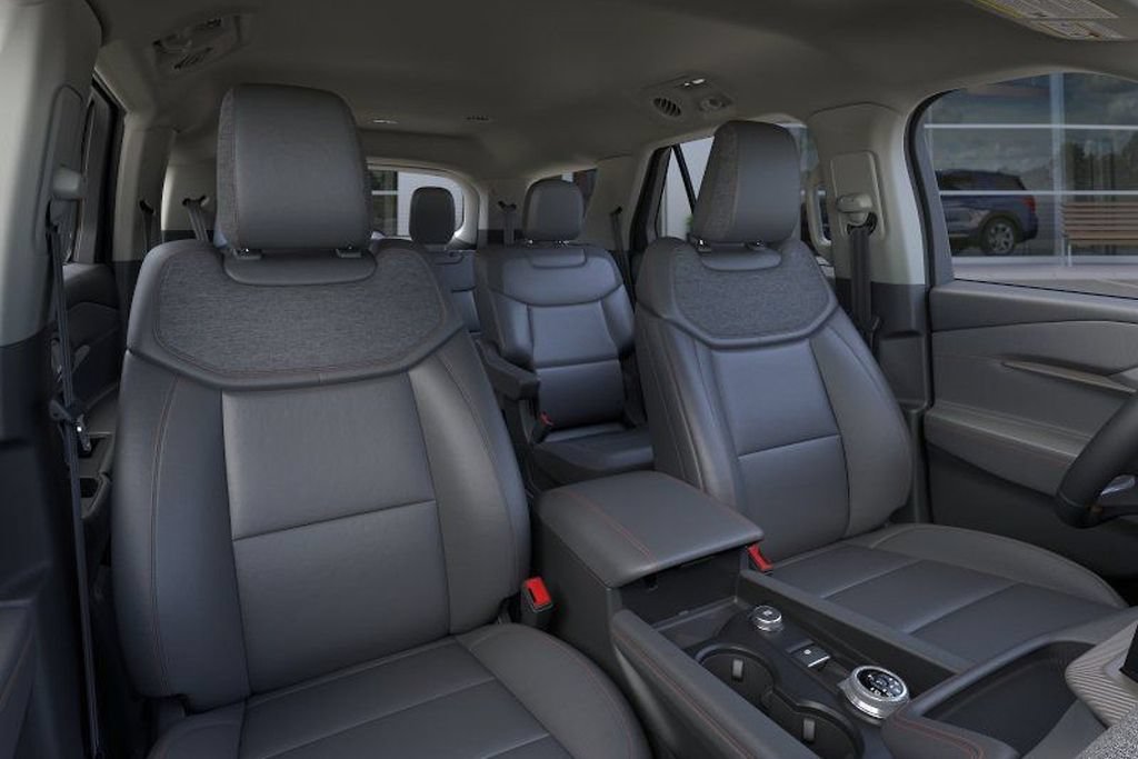 New 2026 Ford Explorer Active w/ Active Comfort Package RWD image 11