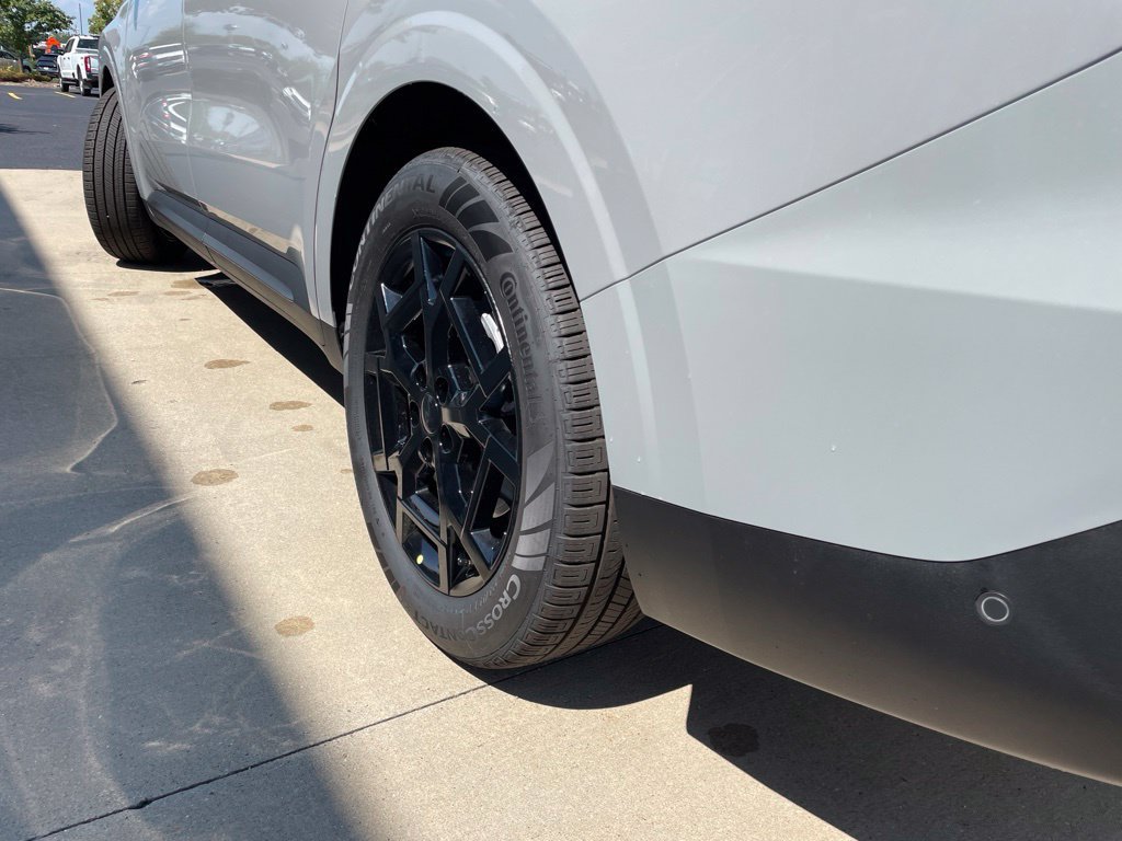 New 2027 Kia Carnival SX FWD image 19