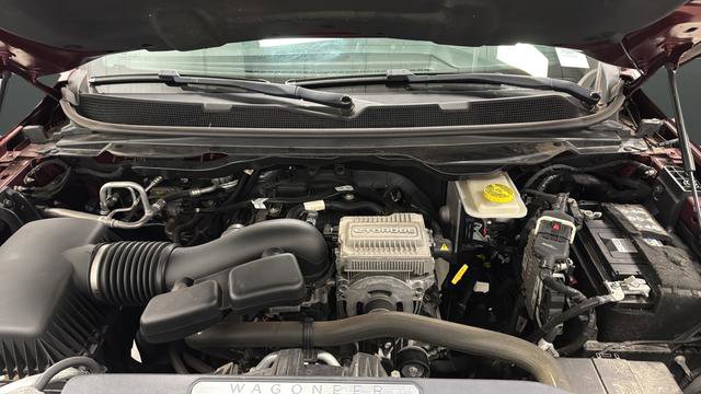 Used 2022 Jeep Wagoneer Series II AWD/4WD image 28