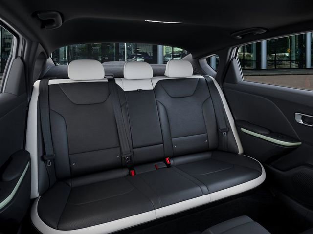 New 2026 Kia K4 GT-Line image 16