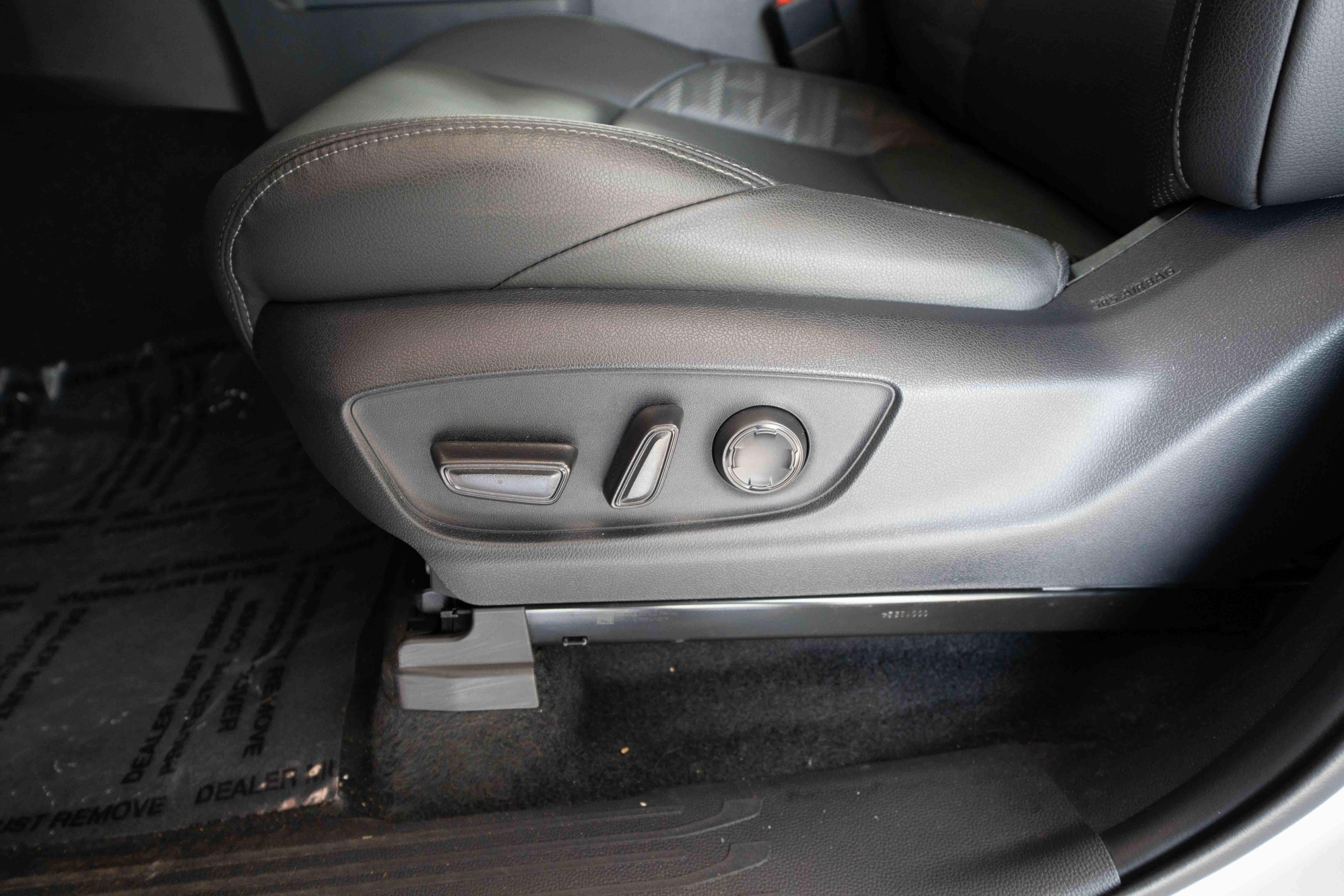 Used 2024 Toyota Tacoma TRD Sport w/ TRD Sport Premium Package AWD/4WD image 12