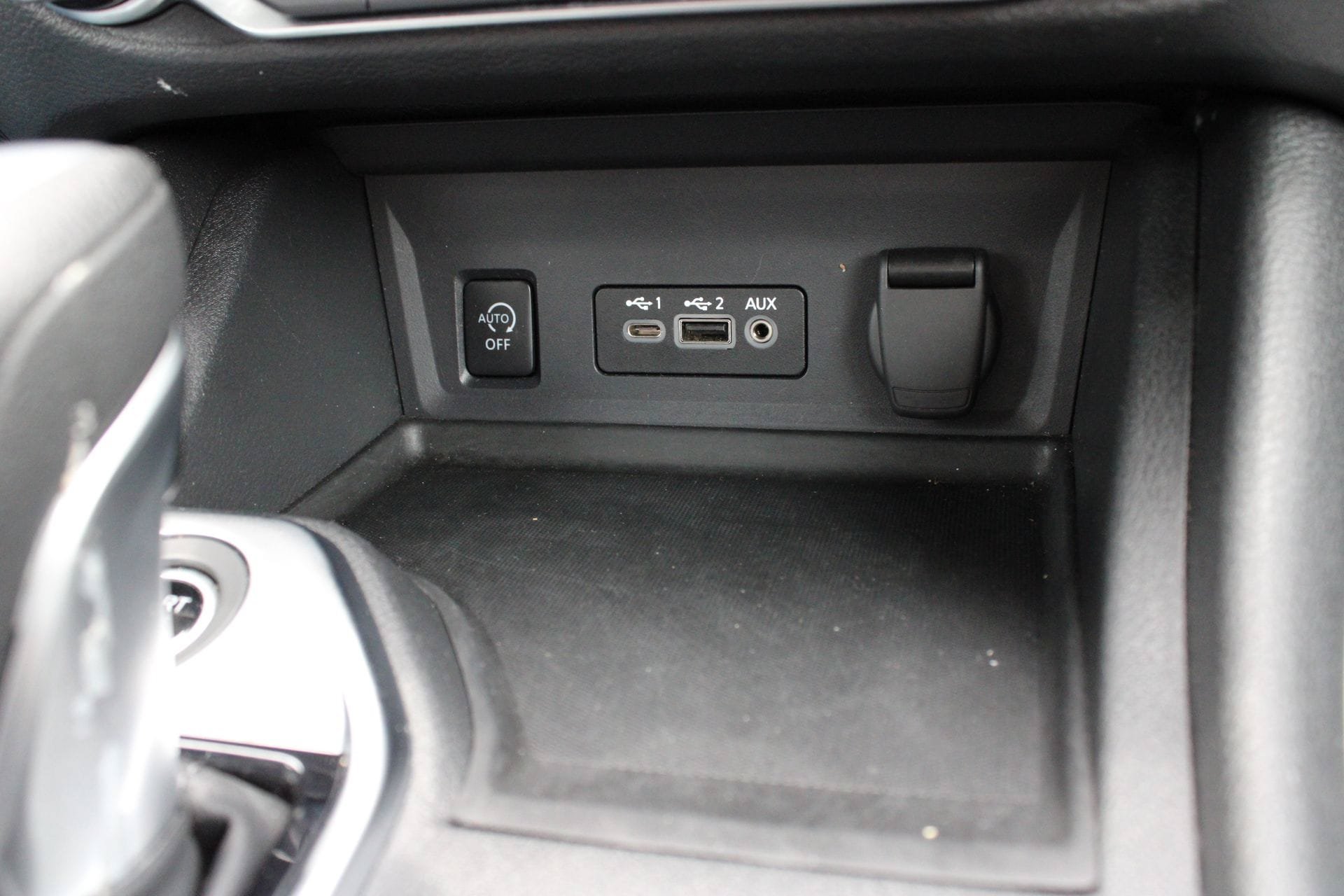 Used 2024 Nissan Sentra SV FWD image 37