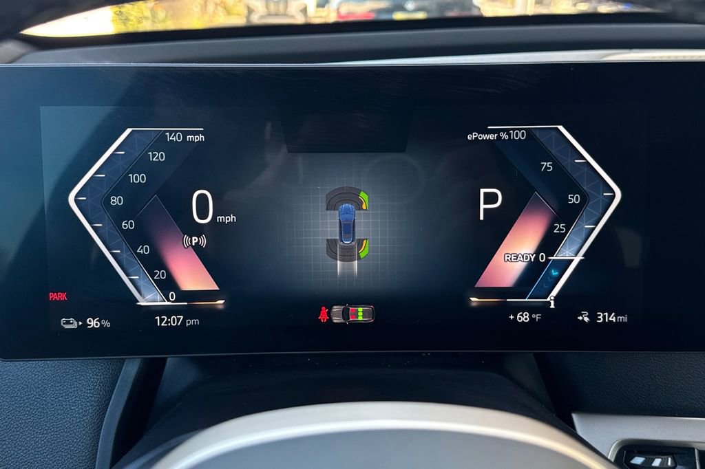 Used 2023 BMW iX xDrive50 image 29