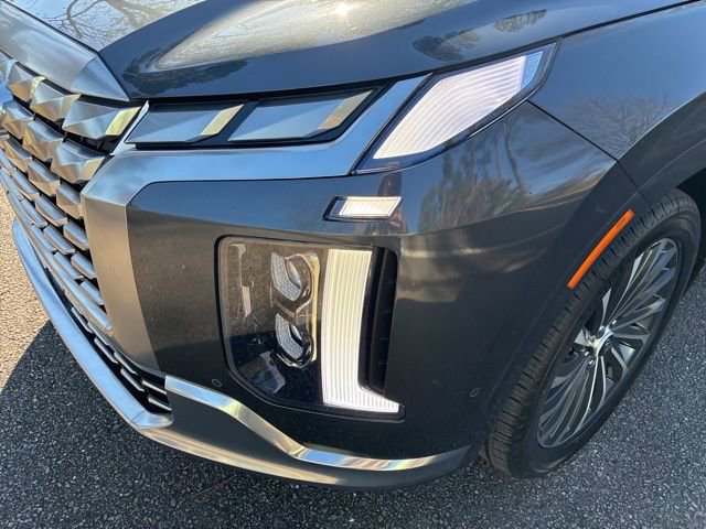 Used 2024 Hyundai Palisade Calligraphy image 10