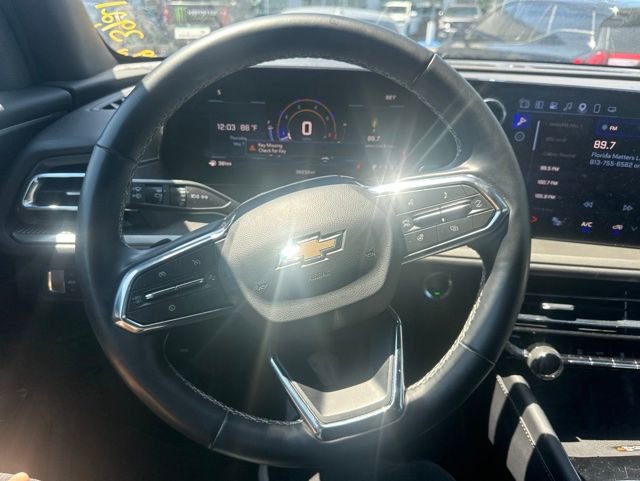 Used 2025 Chevrolet Traverse LT FWD image 22