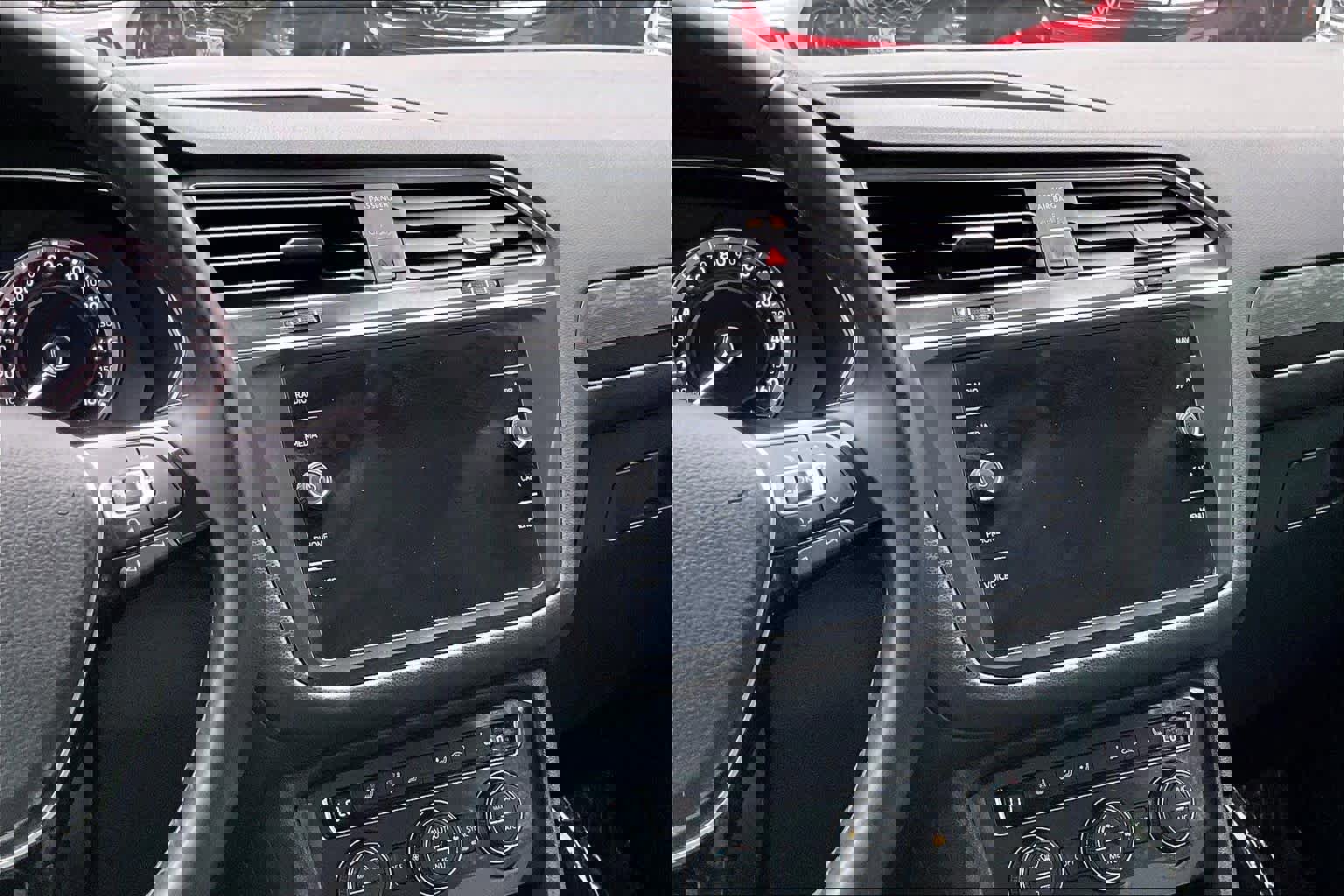 Used 2018 Volkswagen Tiguan SEL Premium image 6