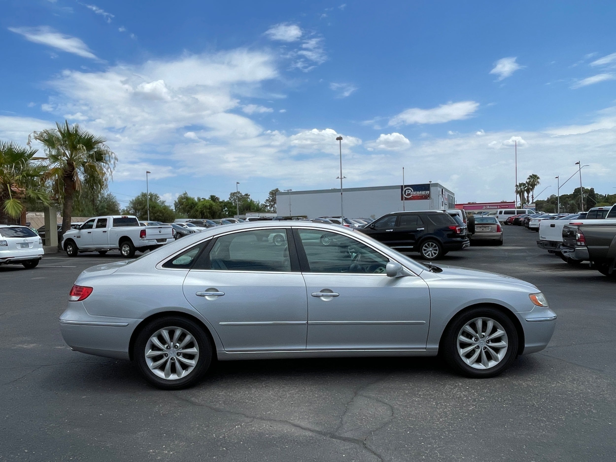 Used 2006 Hyundai Azera Limited FWD image 6