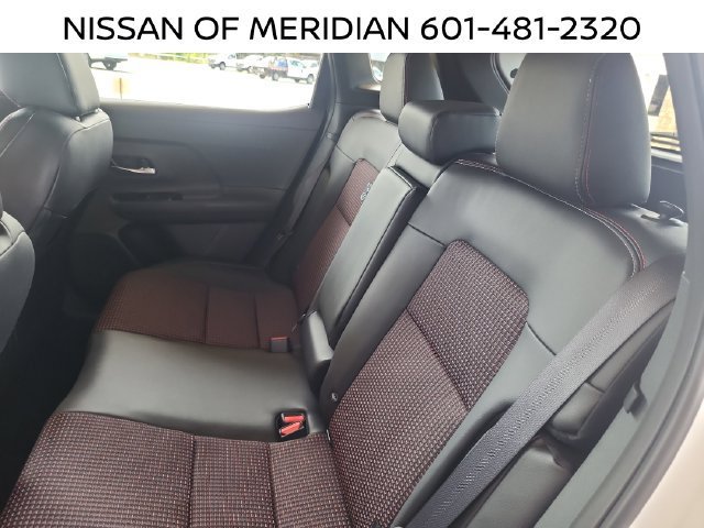 New 2027 Nissan Kicks SR FWD image 19