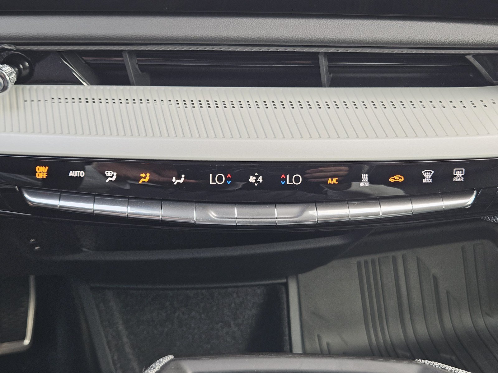 New 2026 Cadillac Optiq Luxury 1 RWD image 14