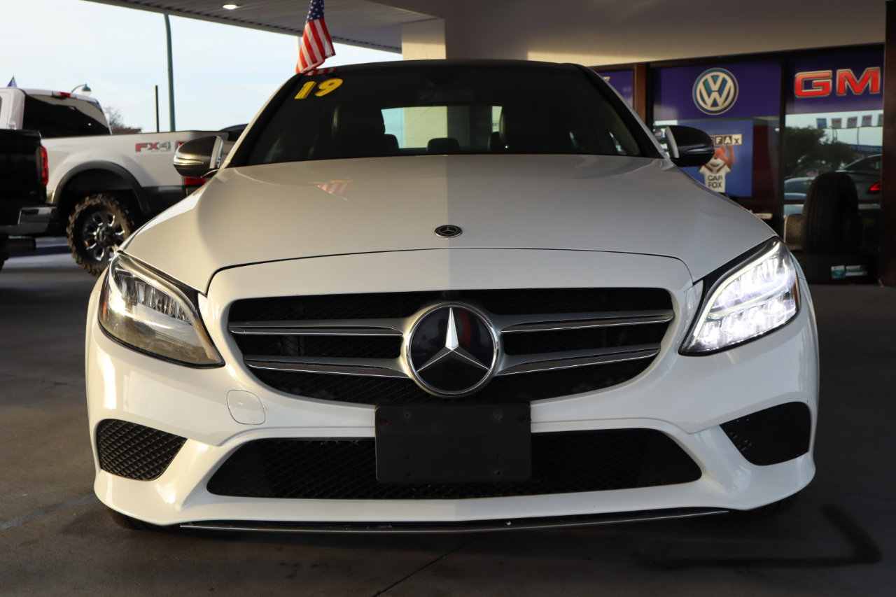 Used 2019 Mercedes-Benz C 300 4MATIC Sedan image 11