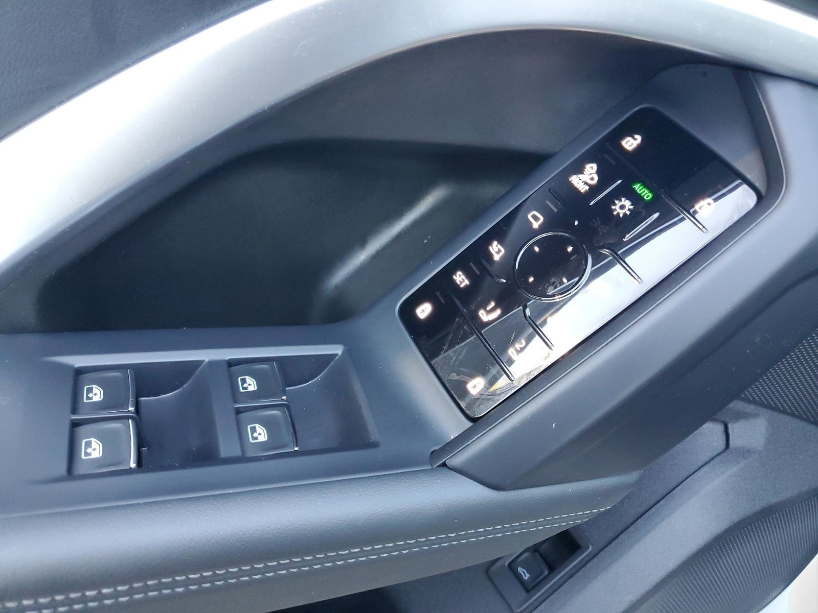 Used 2025 Audi Q5 Premium Plus w/ Premium Plus image 21