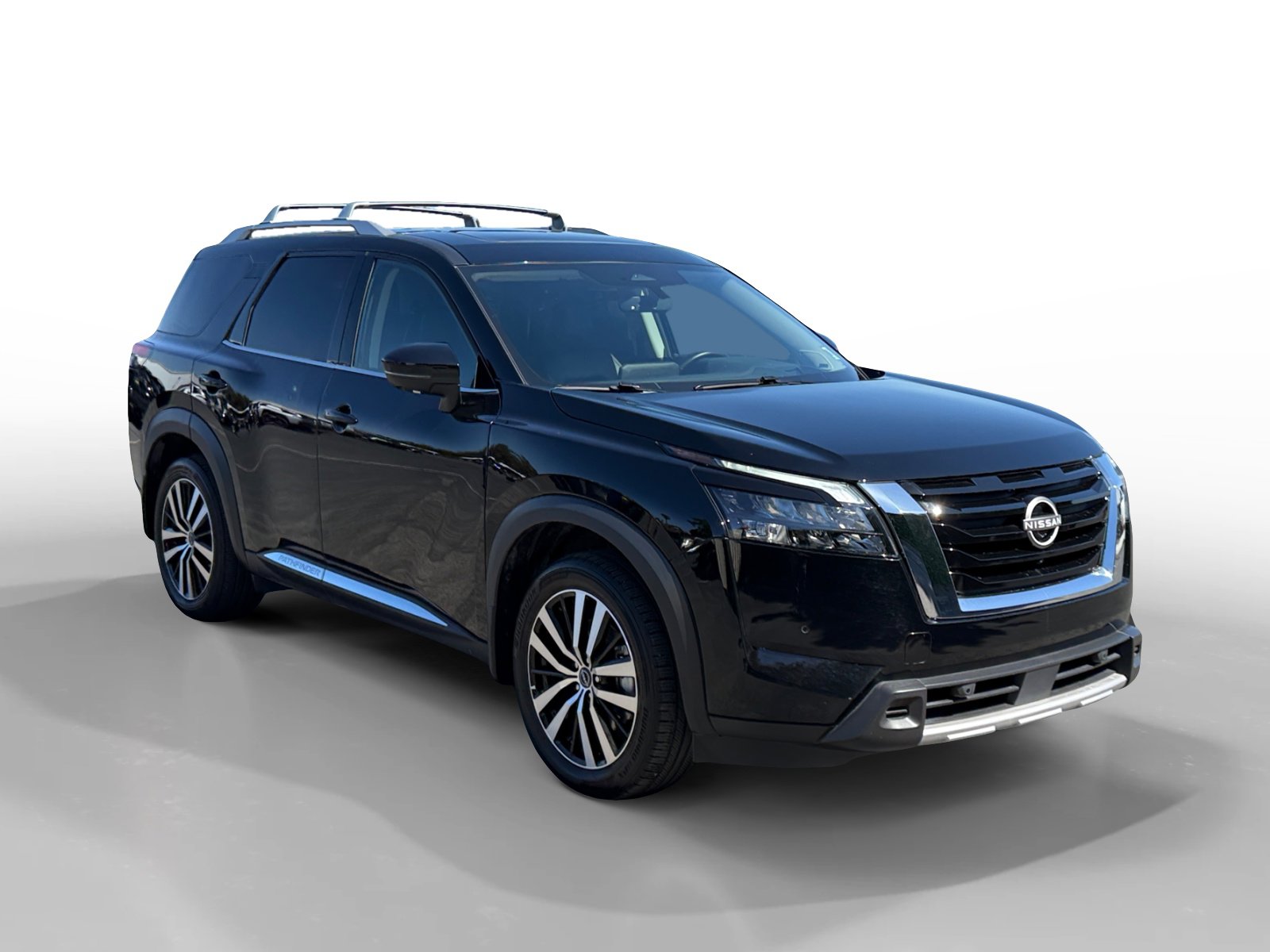 Used 2025 Nissan Pathfinder Platinum w/ Cargo Package AWD/4WD image 7
