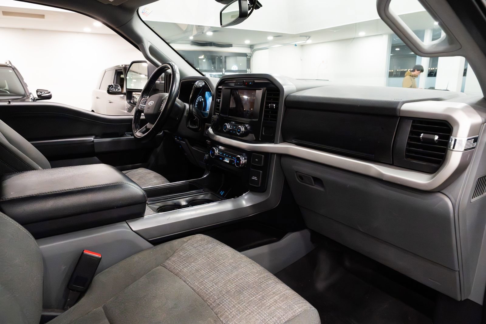 Used 2022 Ford F150 XLT w/ Equipment Group 301A Mid AWD/4WD image 9