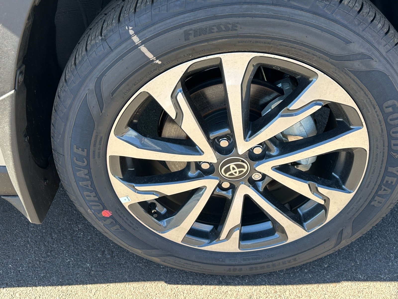 New 2024 Toyota Corolla Cross XLE image 10