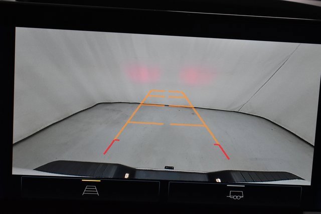 Used 2024 Chevrolet Silverado 2500 LT w/ Snow Plow Prep/Camper Package image 19