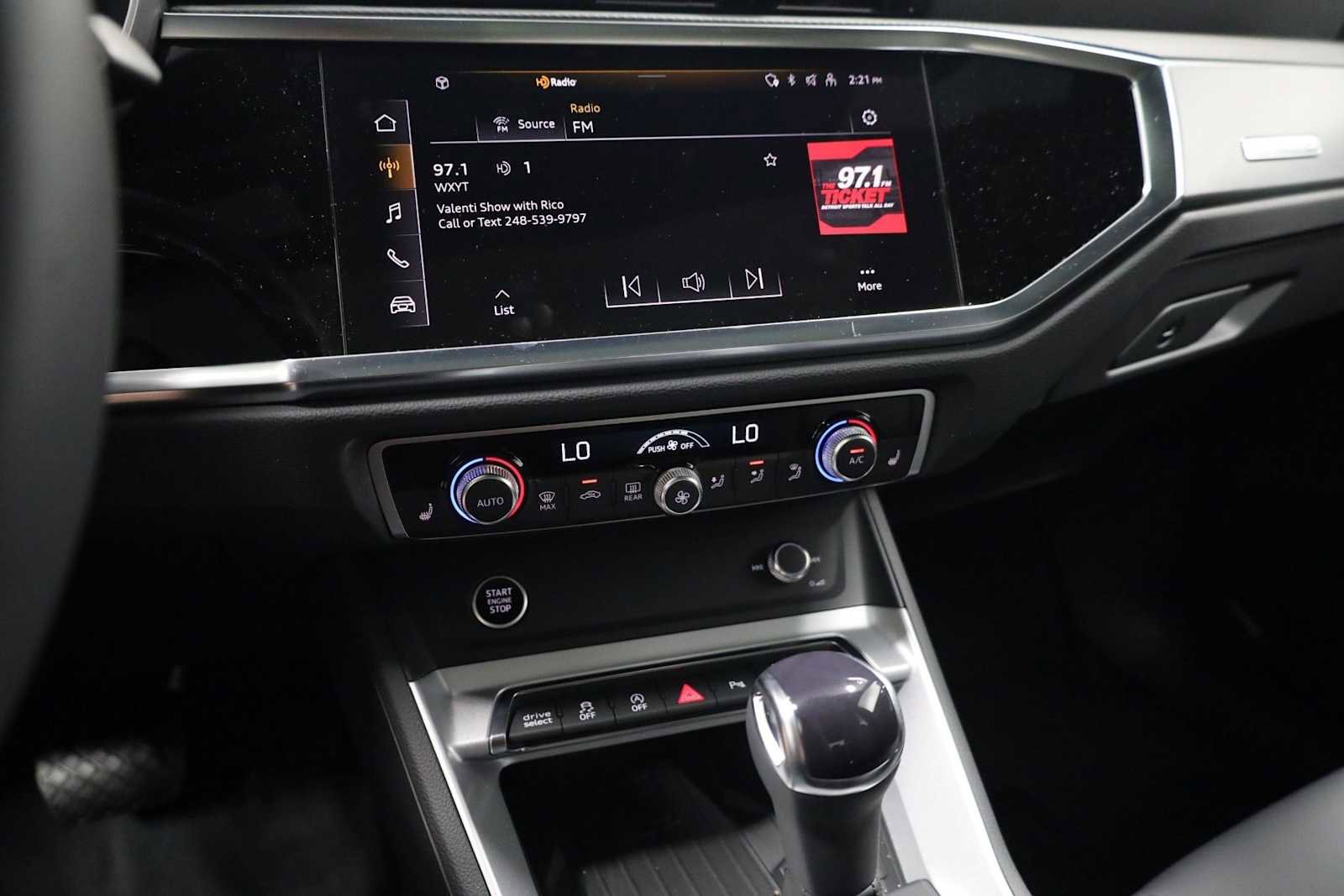 New 2025 Audi Q3 2.0T Premium image 29