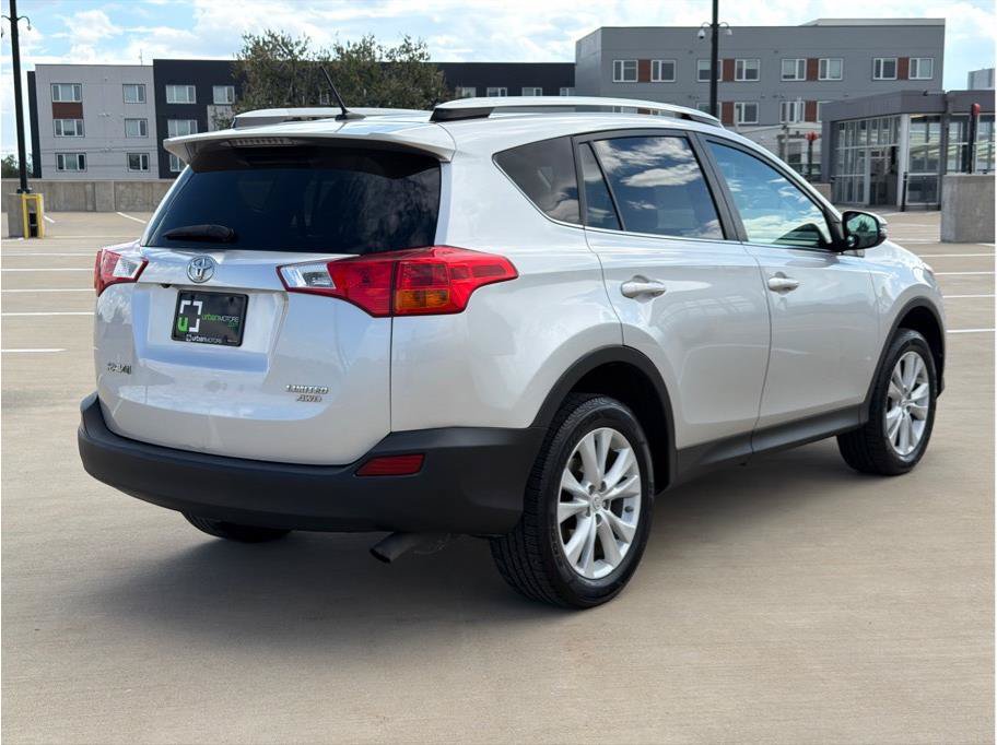 Used 2015 Toyota RAV4 Limited AWD/4WD image 8