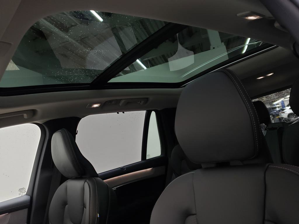 New 2026 Volvo XC90 B6 Ultra AWD/4WD image 7