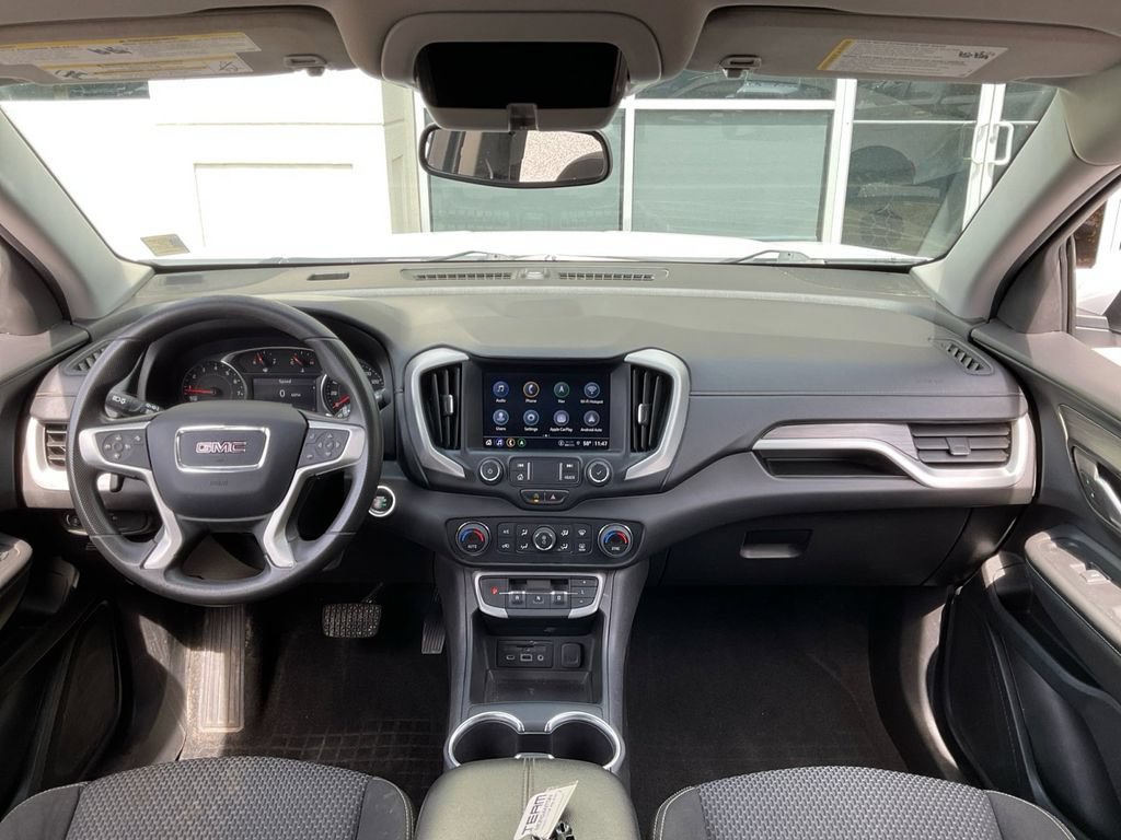 Used 2023 GMC Terrain SLE w/ Driver Convenience Package AWD/4WD image 18
