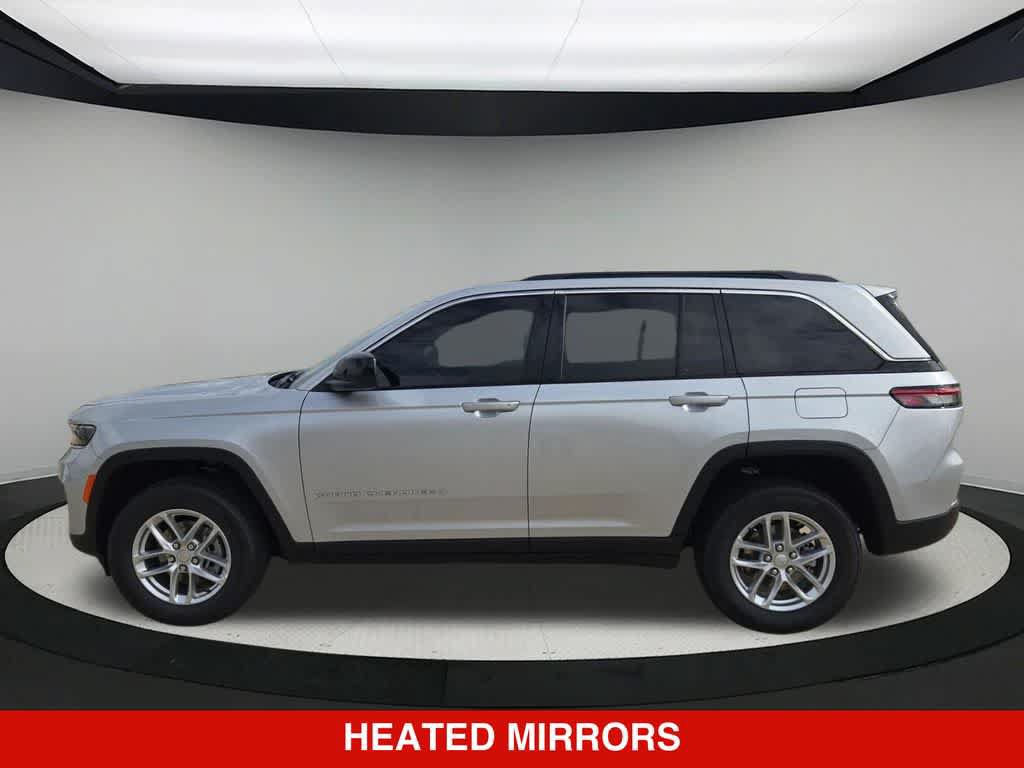 New 2026 Jeep Grand Cherokee Laredo X RWD image 3