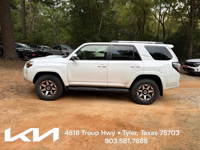 Used 2017 Toyota 4Runner TRD Off-Road Premium AWD/4WD image 6