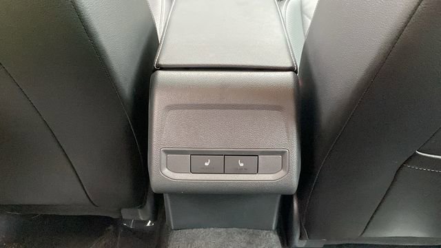 New 2026 Volkswagen Jetta SEL image 24