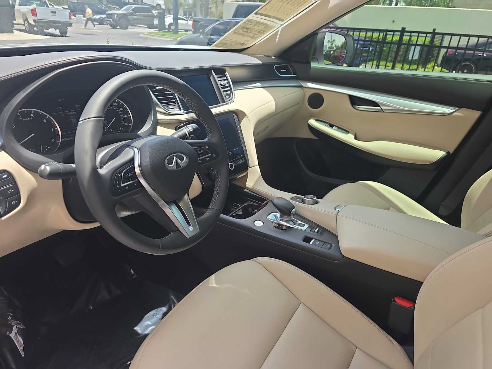 Used 2021 INFINITI QX50 Essential FWD image 16