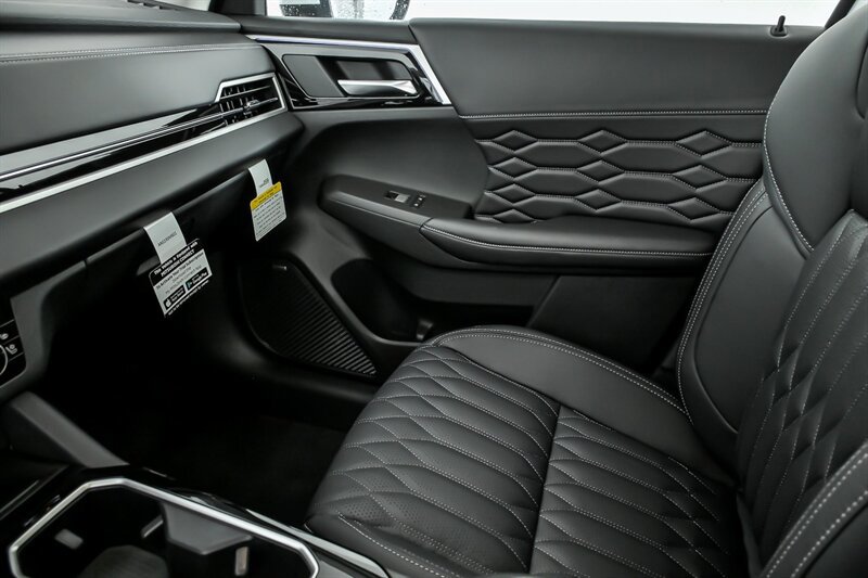 New 2026 Mitsubishi Outlander SEL AWD/4WD image 29