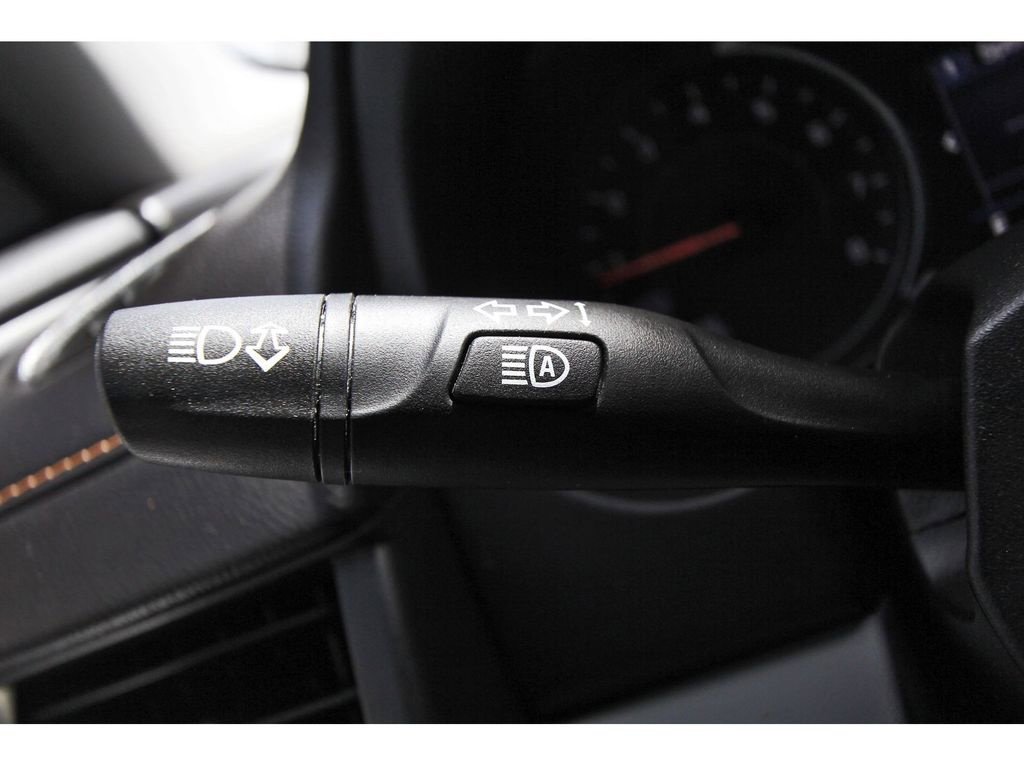 Used 2021 GMC Terrain SLE w/ Driver Convenience Package image 17