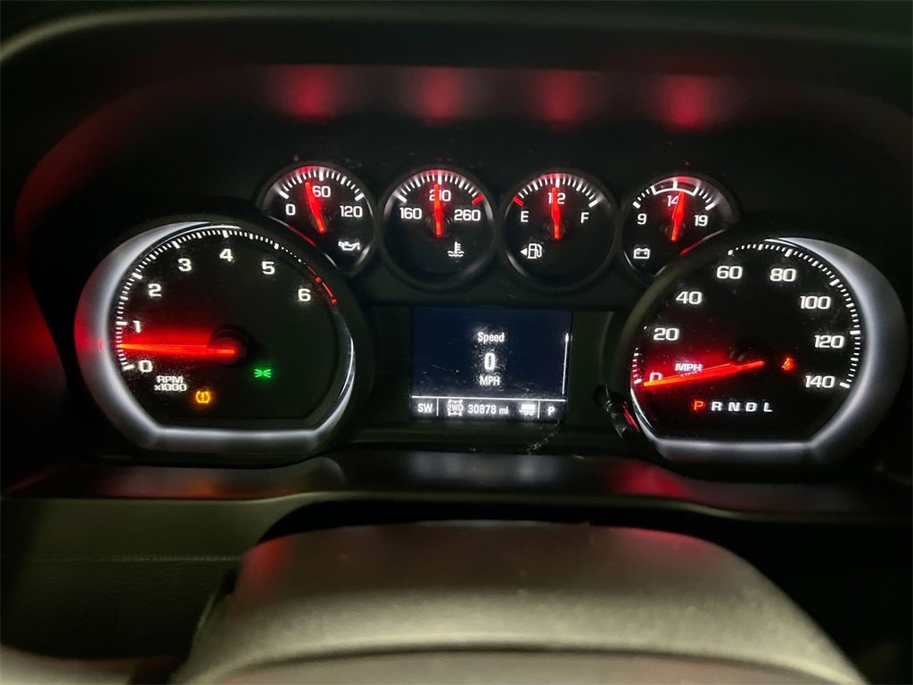 Used 2020 Chevrolet Silverado 1500 Custom w/ Custom Value Package image 11