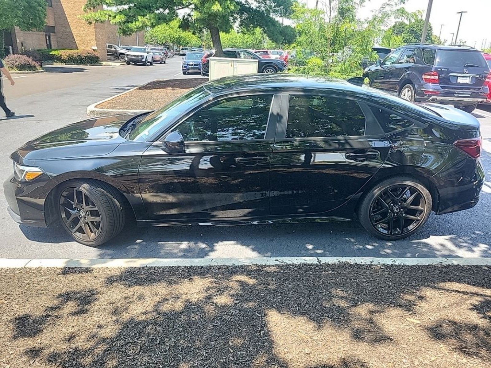 Used 2025 Honda Civic Sport image 4