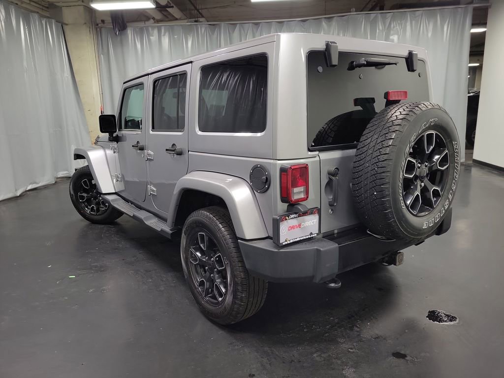 Used 2018 Jeep Wrangler Unlimited Sahara image 7