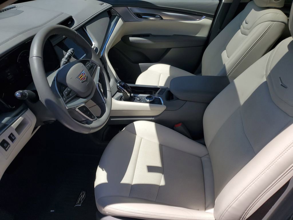 Certified 2024 Cadillac XT5 Premium Luxury w/ LPO, Floor Liner Package FWD image 5