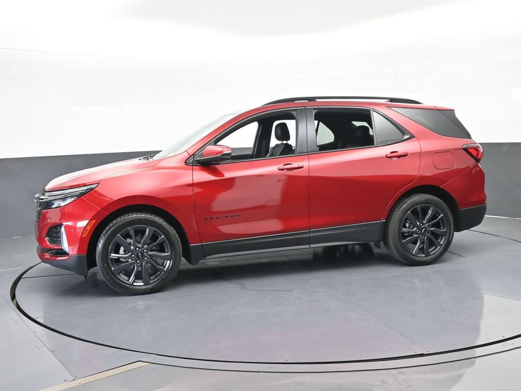 Used 2022 Chevrolet Equinox RS w/ RS Leather Package image 2