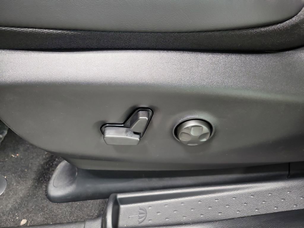 New 2026 Chrysler Pacifica Select w/ S Appearance Package AWD/4WD image 12