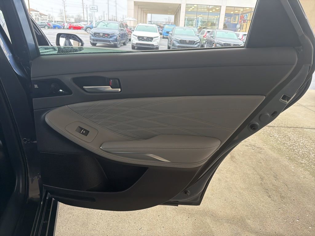 Used 2021 Toyota Avalon Limited w/ Advanced Safety Package AWD/4WD image 23