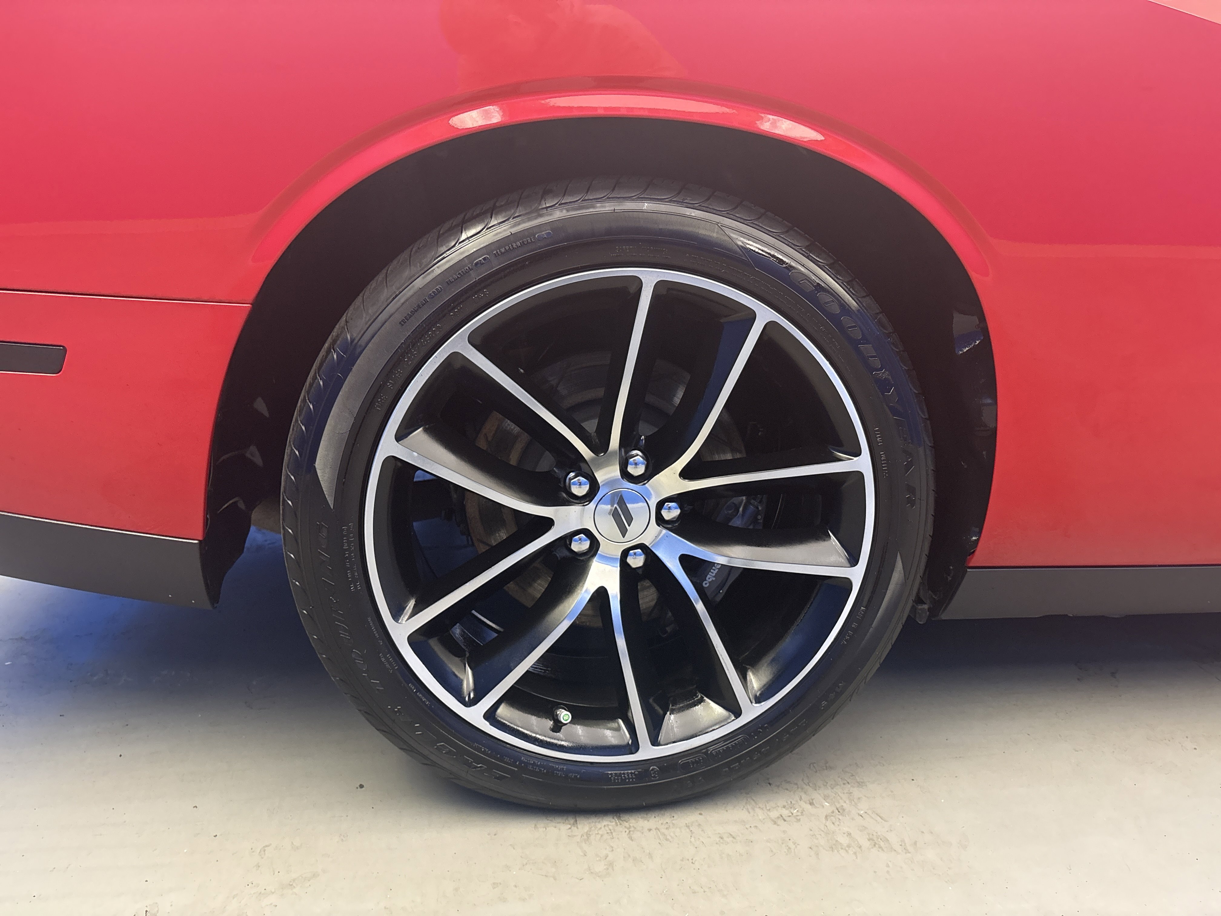 Used 2018 Dodge Challenger R/T Scat Pack w/ Leather Interior Group image 8