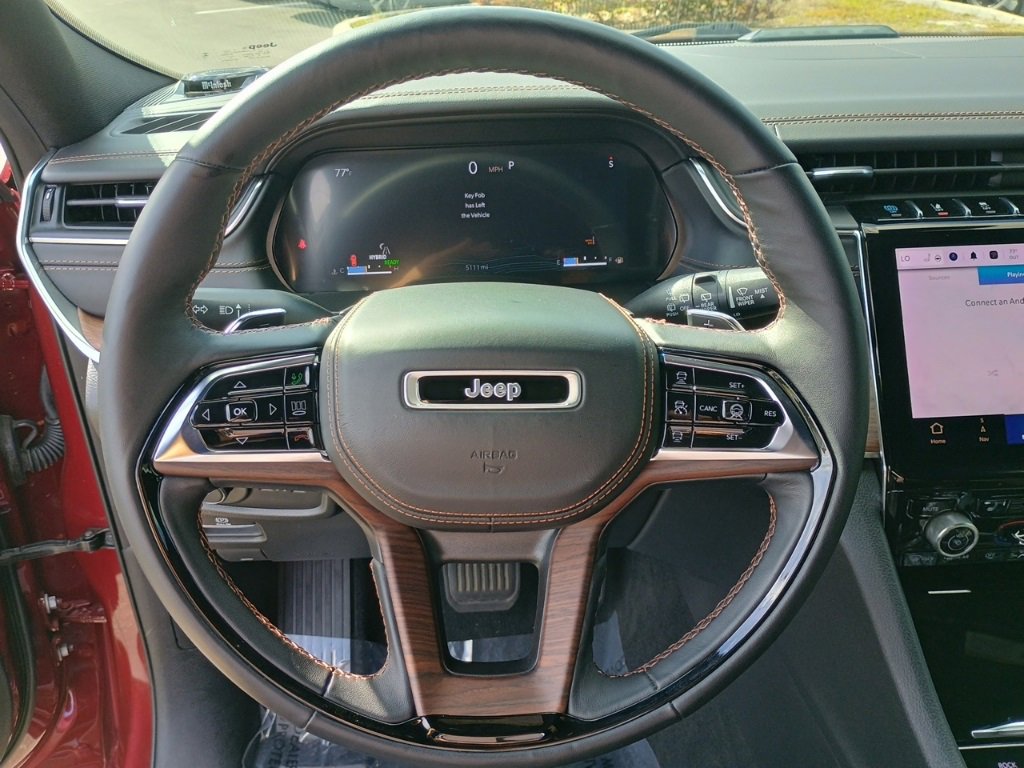 Used 2022 Jeep Grand Cherokee Summit w/ Advanced Protech Group IV image 25