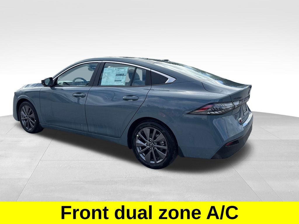New 2026 Nissan Sentra SL w/ Floor Mat Package FWD image 4