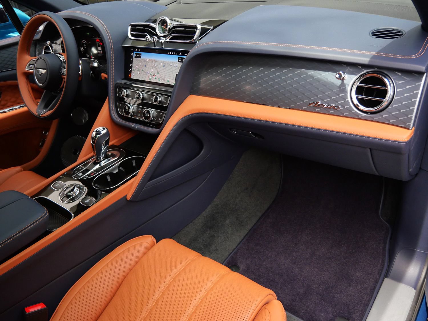 New 2026 Bentley Bentayga Extended Wheelbase AWD/4WD image 2