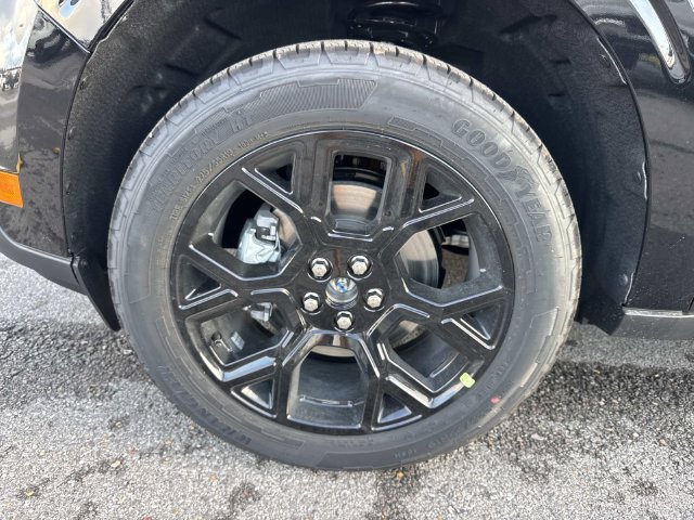 New 2026 Ford Maverick Lariat w/ Black Appearance Package AWD/4WD image 9