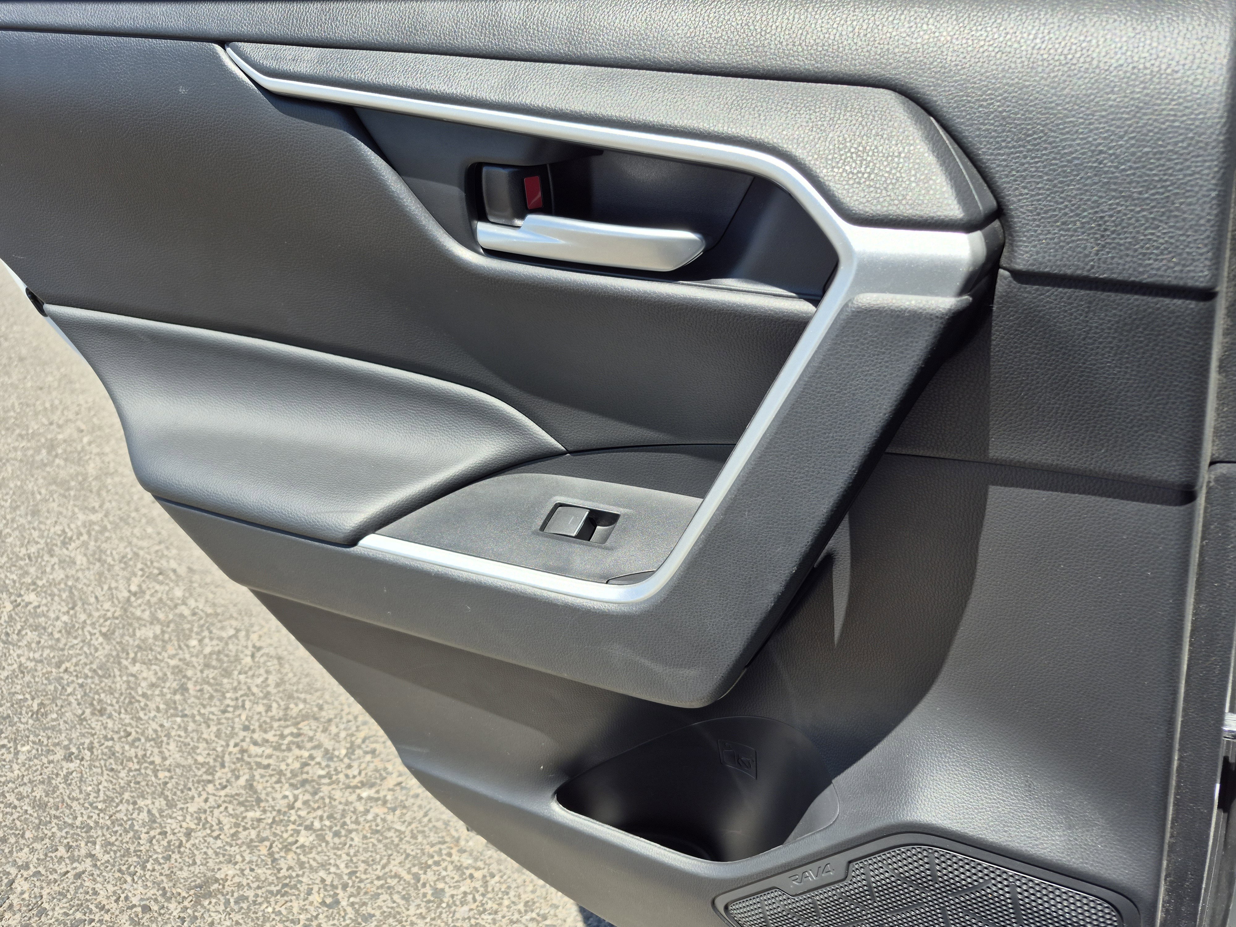 Certified 2024 Toyota RAV4 XLE FWD image 19