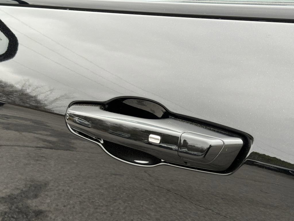 New 2026 Buick Enclave Sport Touring w/ Power Package FWD image 29