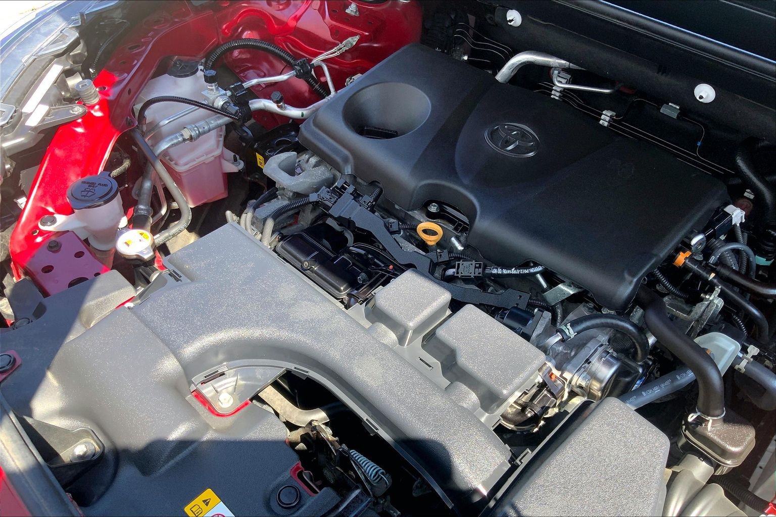 Used 2025 Toyota RAV4 XLE AWD/4WD image 35