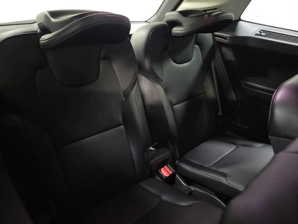 Used 2022 Volvo XC90 T5 Momentum AWD/4WD image 34