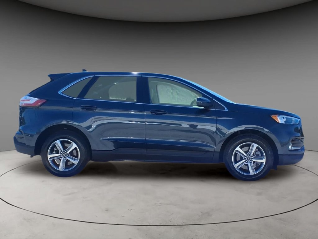 Used 2024 Ford Edge SEL w/ Convenience Package AWD/4WD image 6