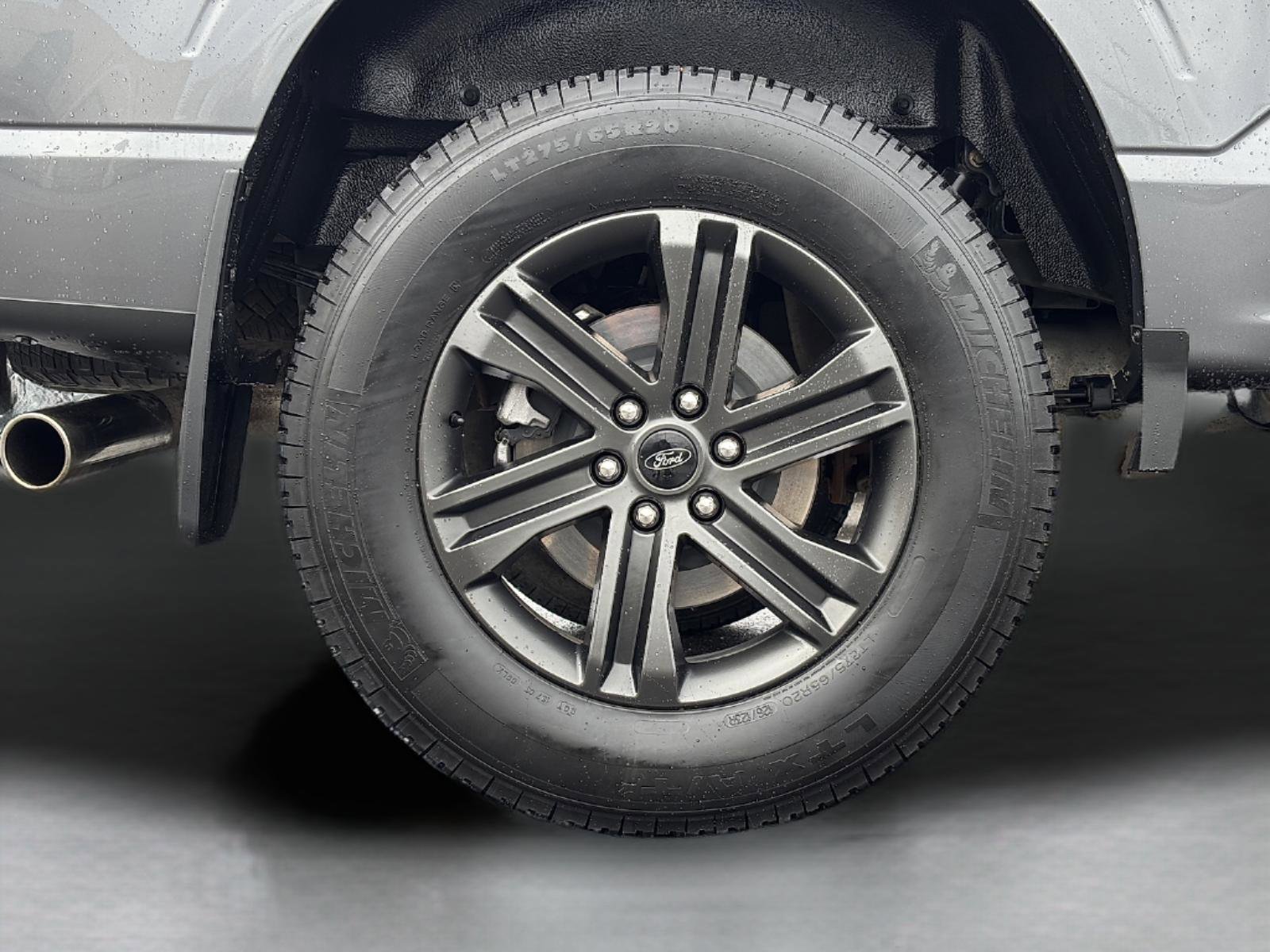 Used 2022 Ford F150 Lariat image 11